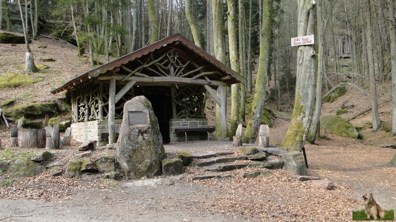 Ritterstein Nr. 036-4 Klosterbrunnen.JPG - Ritterstein Nr.36 Klosterbrunnen